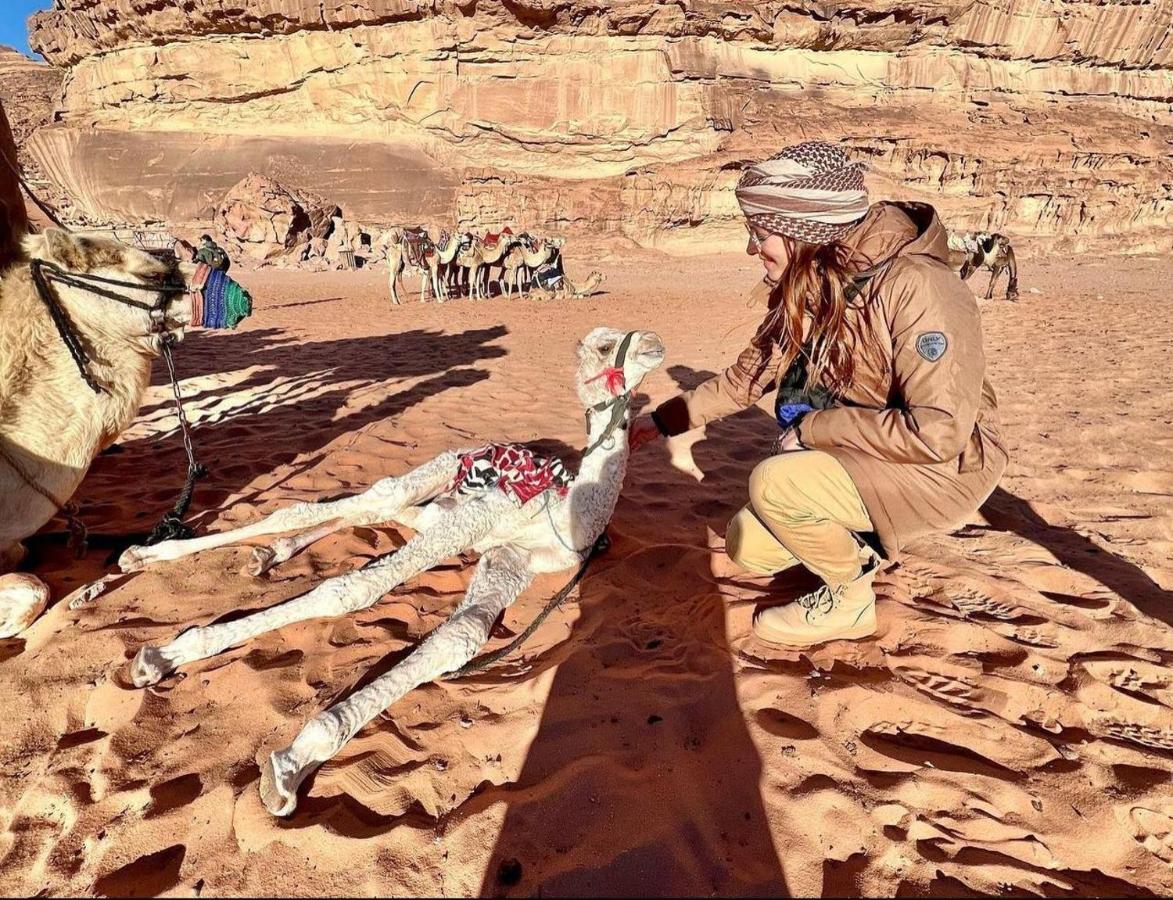 غرووب وادي رم Hotel Buitenkant foto