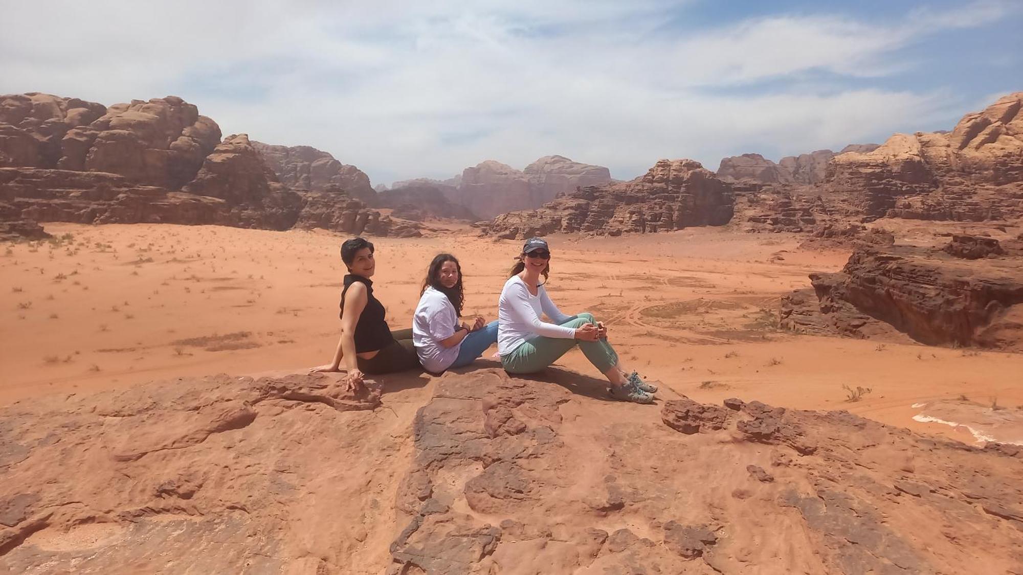 غرووب وادي رم Hotel Buitenkant foto