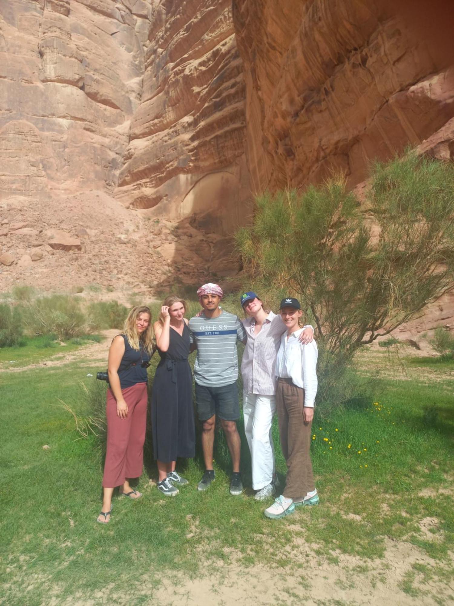 غرووب وادي رم Hotel Buitenkant foto