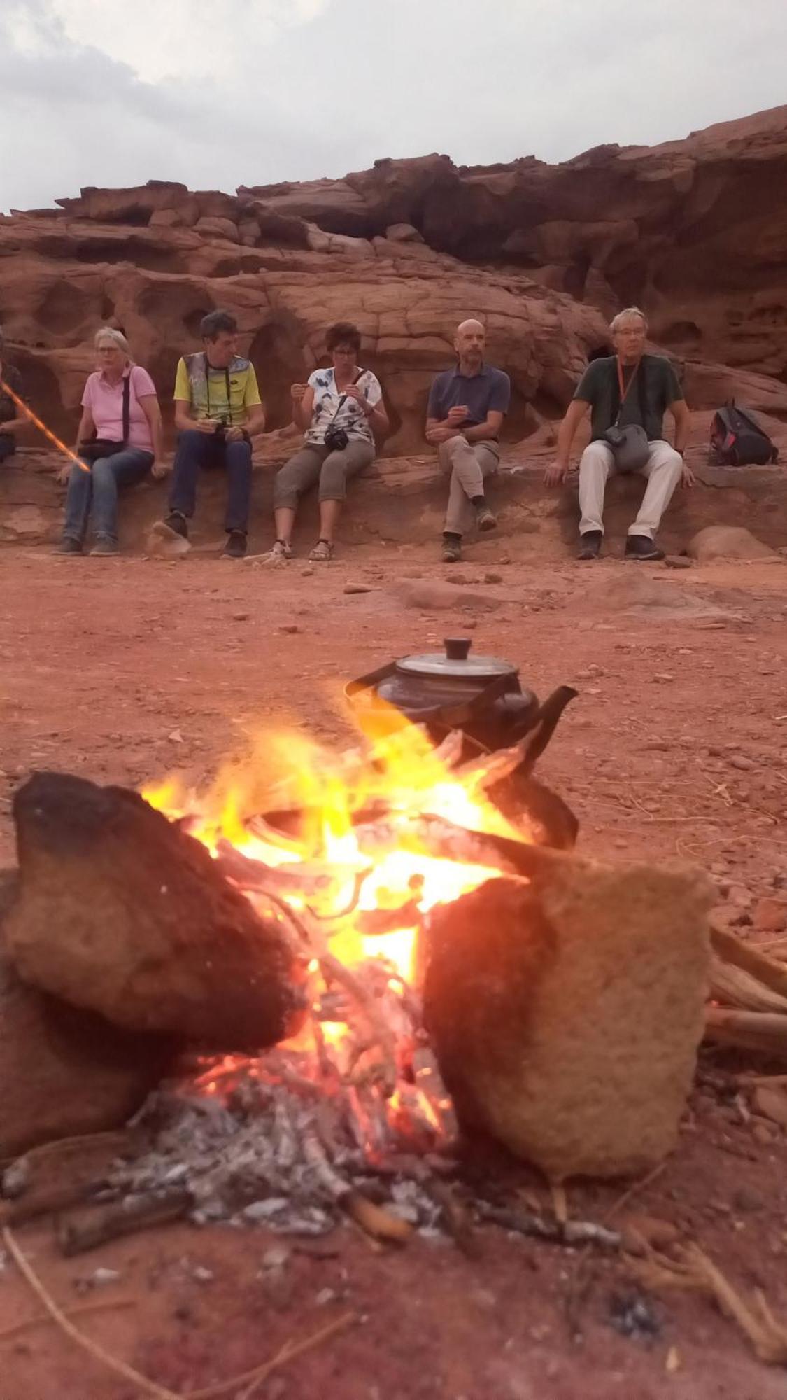 غرووب وادي رم Hotel Buitenkant foto