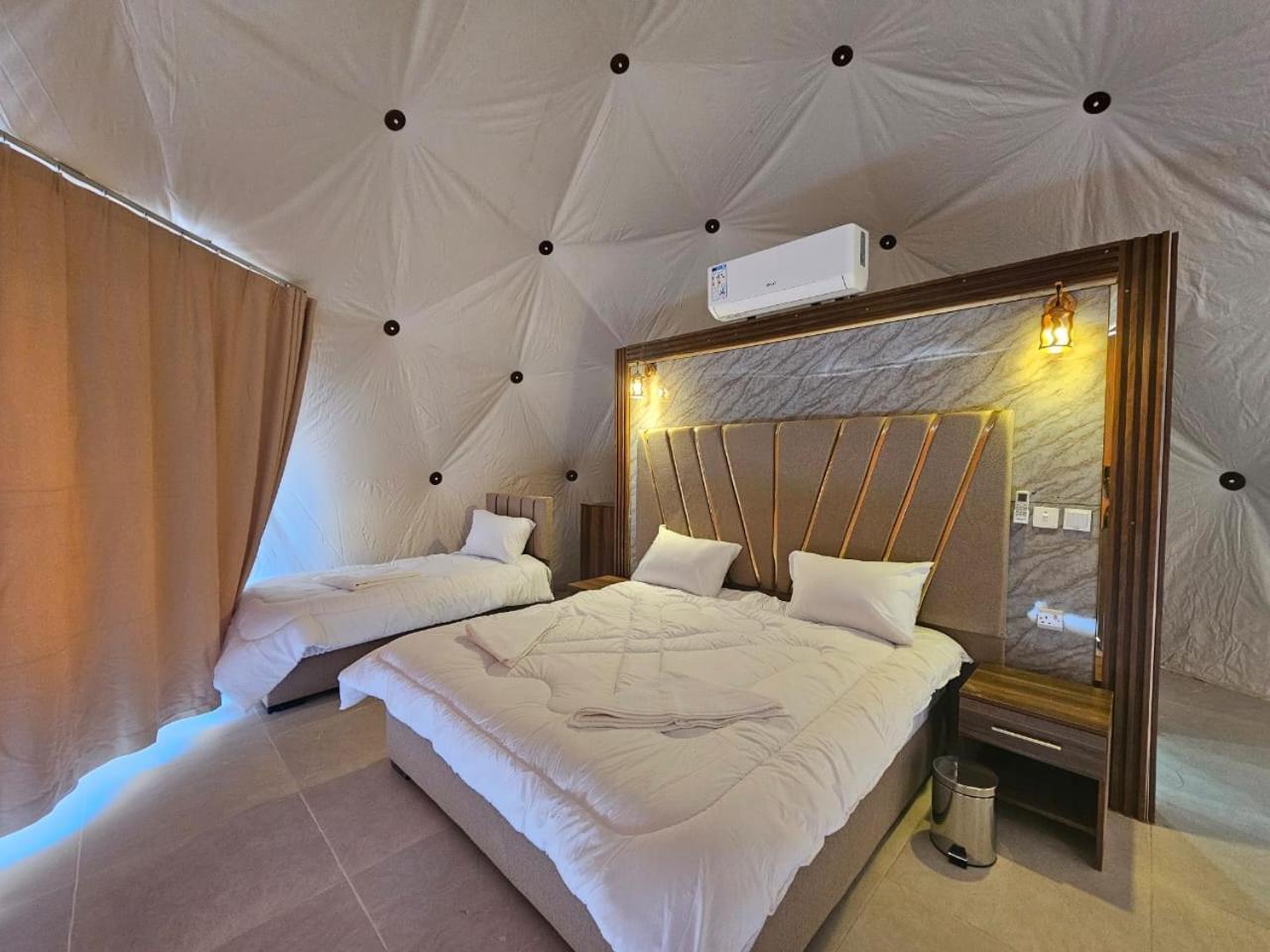 غرووب وادي رم Hotel Buitenkant foto