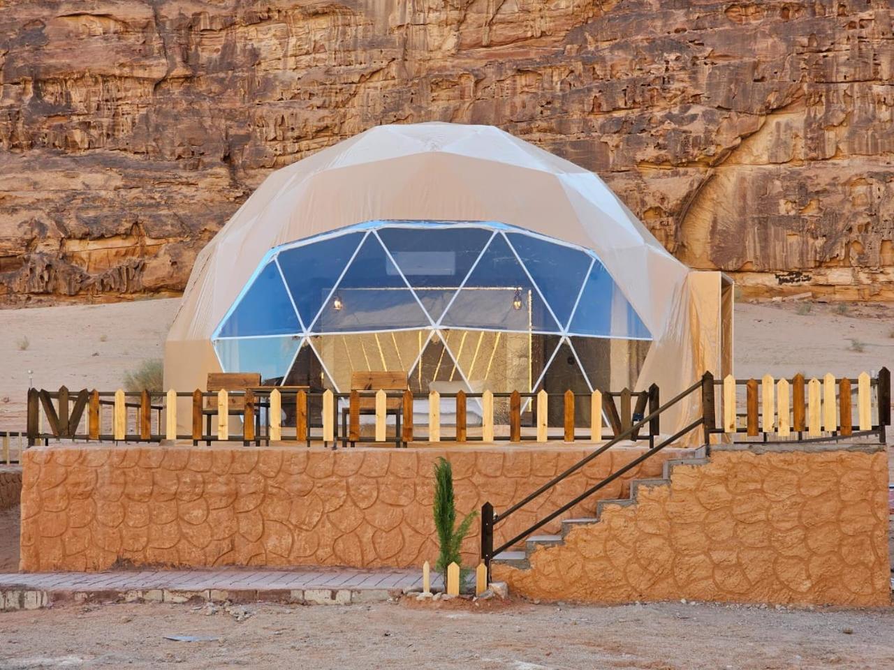 غرووب وادي رم Hotel Buitenkant foto